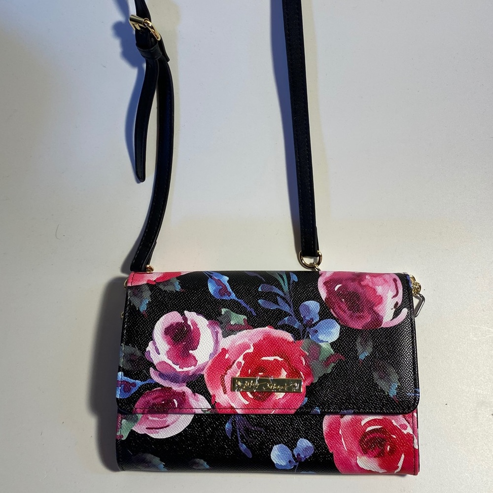 New Betsey Johnson floral Crossbody bag/ Wallet - Picture 2 of 8